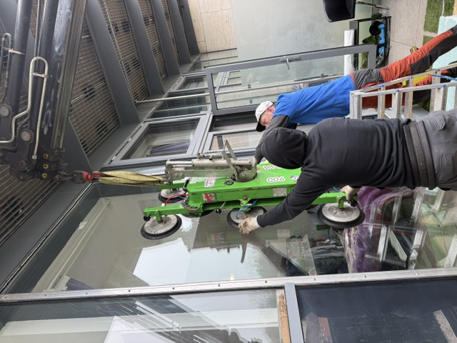 About Cricklewood Glazing